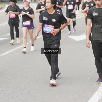 Runner Photo 3887959