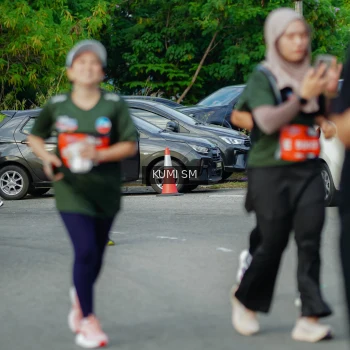 Runner Photo 3887975