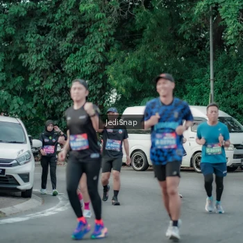 Runner Photo 3887991