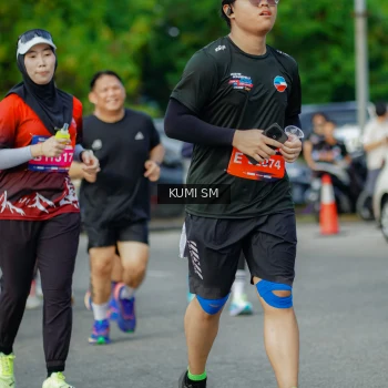 Runner Photo 3887996