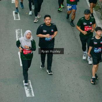 Runner Photo 3888006