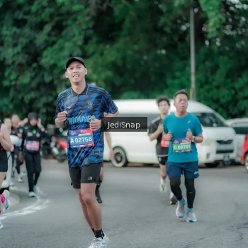 Runner Photo 3888012