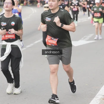 Runner Photo 3888023