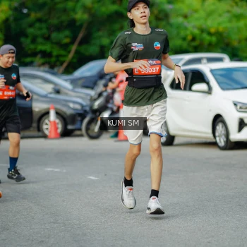Runner Photo 3888025