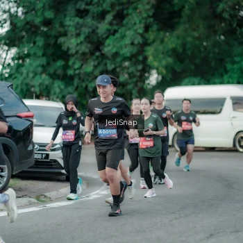 Runner Photo 3888037