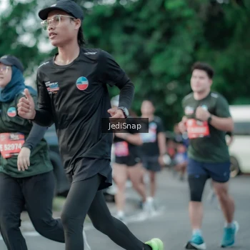 Runner Photo 3888102