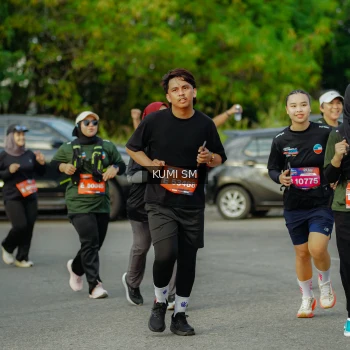 Runner Photo 3888106
