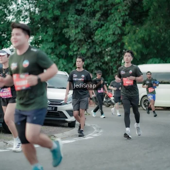 Runner Photo 3888131