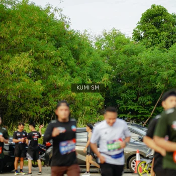 Runner Photo 3888136