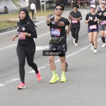 Runner Photo 3888137