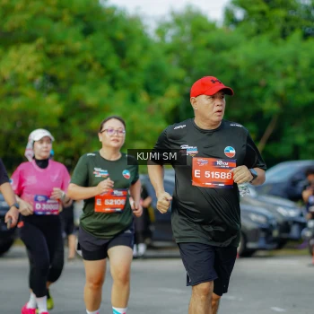 Runner Photo 3888156