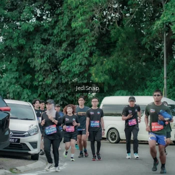 Runner Photo 3888173