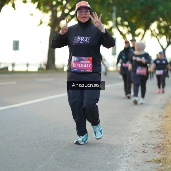 Runner Photo 3888191
