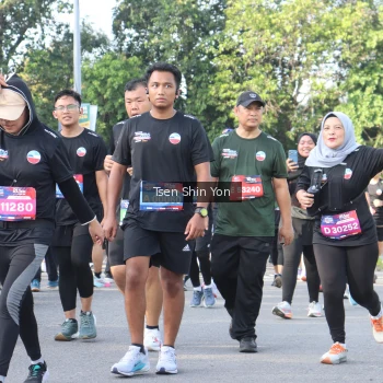 Runner Photo 3888193
