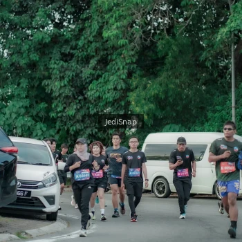 Runner Photo 3888223