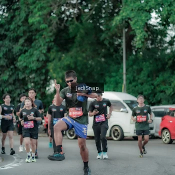 Runner Photo 3888224