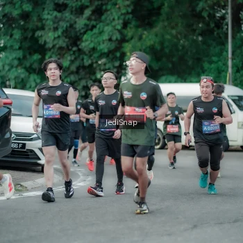 Runner Photo 3888256