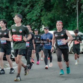 Runner Photo 3888265