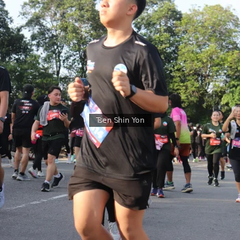 Runner Photo 3888289