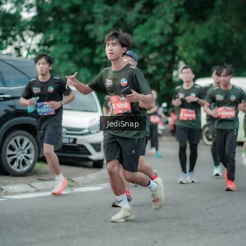 Runner Photo 3888319
