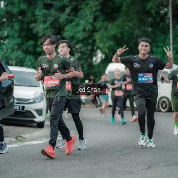Runner Photo 3888327