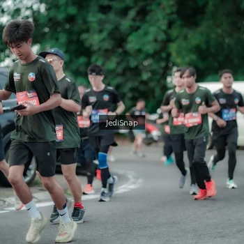 Runner Photo 3888328