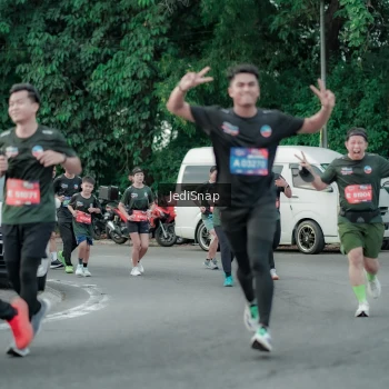 Runner Photo 3888343