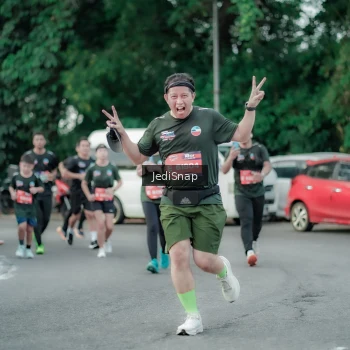Runner Photo 3888362