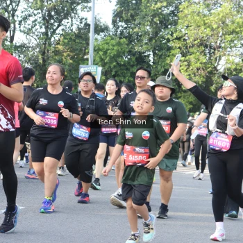 Runner Photo 3888371