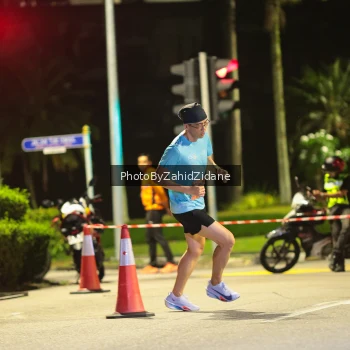 Runner Photo 3888375