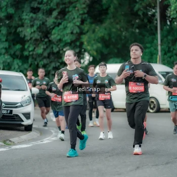 Runner Photo 3888377