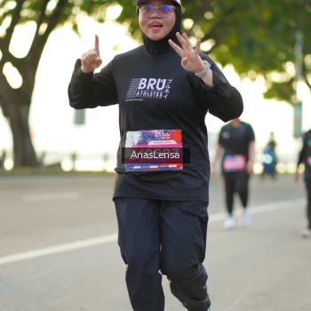 Runner Photo 3888384