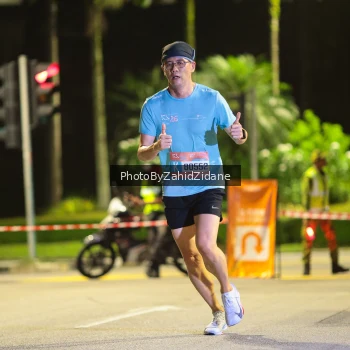 Runner Photo 3888401
