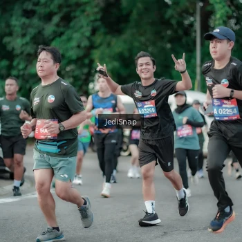 Runner Photo 3888407