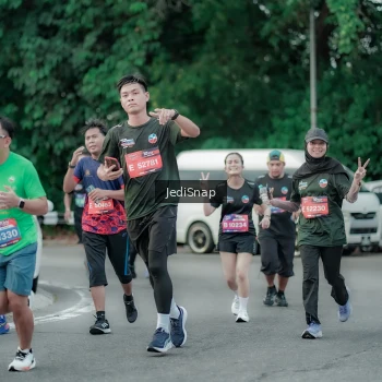 Runner Photo 3888430