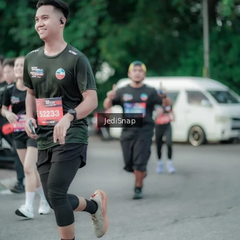 Runner Photo 3888450