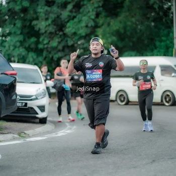 Runner Photo 3888451