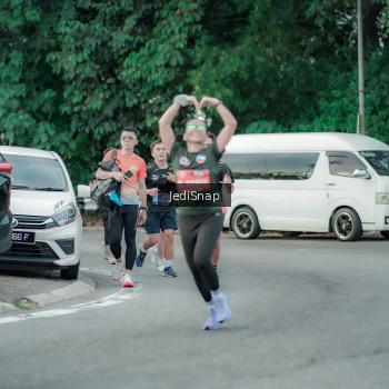 Runner Photo 3888452