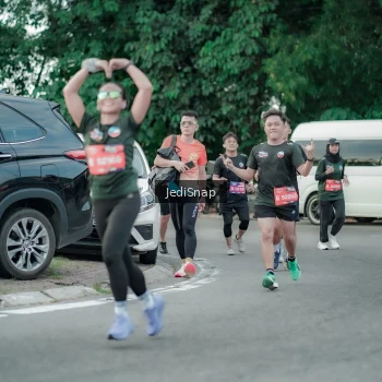 Runner Photo 3888456