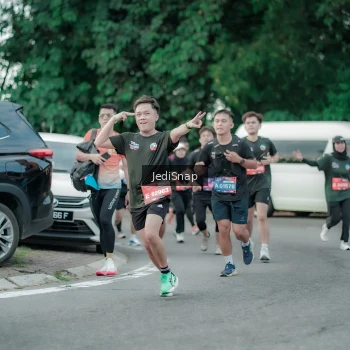Runner Photo 3888467