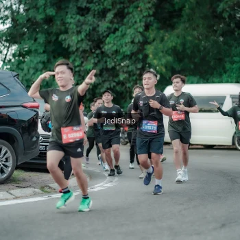 Runner Photo 3888470