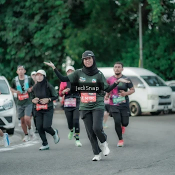 Runner Photo 3888489