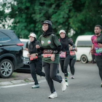 Runner Photo 3888491