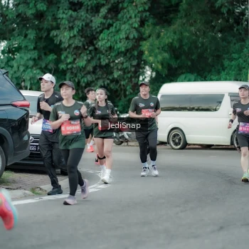 Runner Photo 3888523