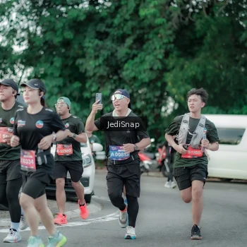 Runner Photo 3888536