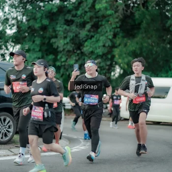 Runner Photo 3888537