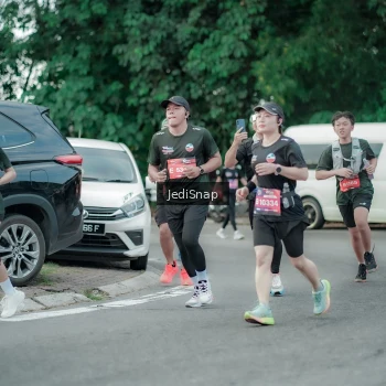 Runner Photo 3888539