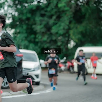 Runner Photo 3888548