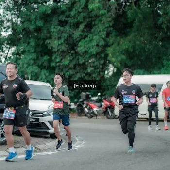 Runner Photo 3888556