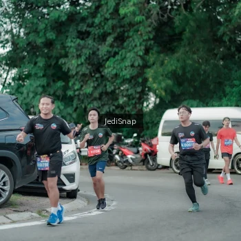 Runner Photo 3888557